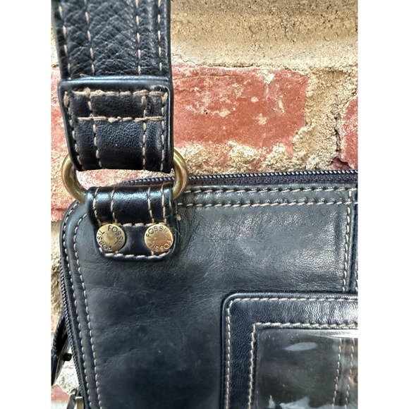 Vintage Fossil Black Leather Crossbody Messenger Bag Brass Hardware - Picture 7 of 10